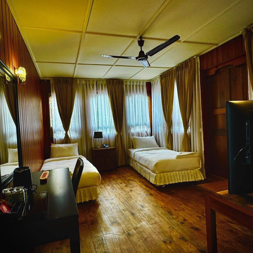 Bedroom 2, Zangto Pelri, Guma