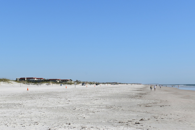 Beach 2, Steps Away From Beach & Pool a Two-story Townhome on Anastasia Island, Saint Johns