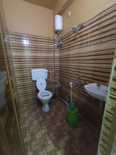 Bathroom 4, Fabhotel Adhikari, South 24 Parganas