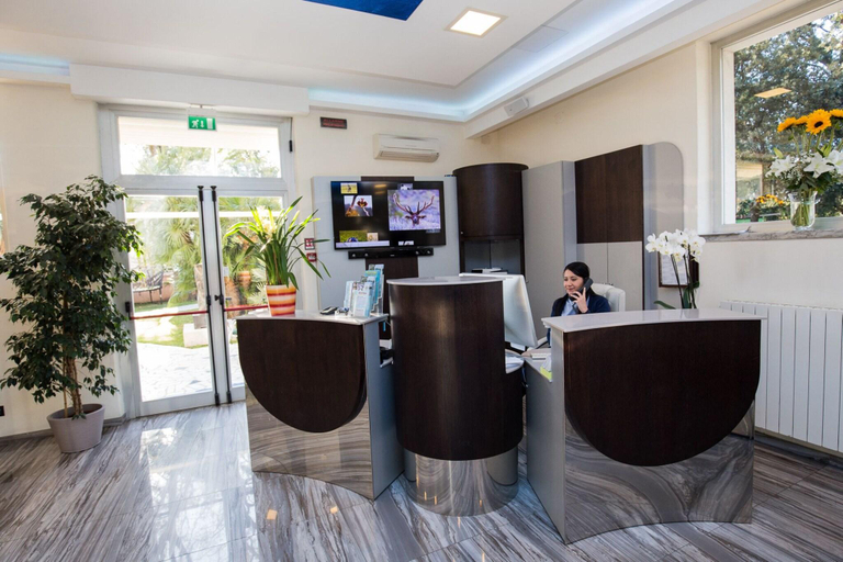 Public Area 2, Hotel Roma, Massa Carrara
