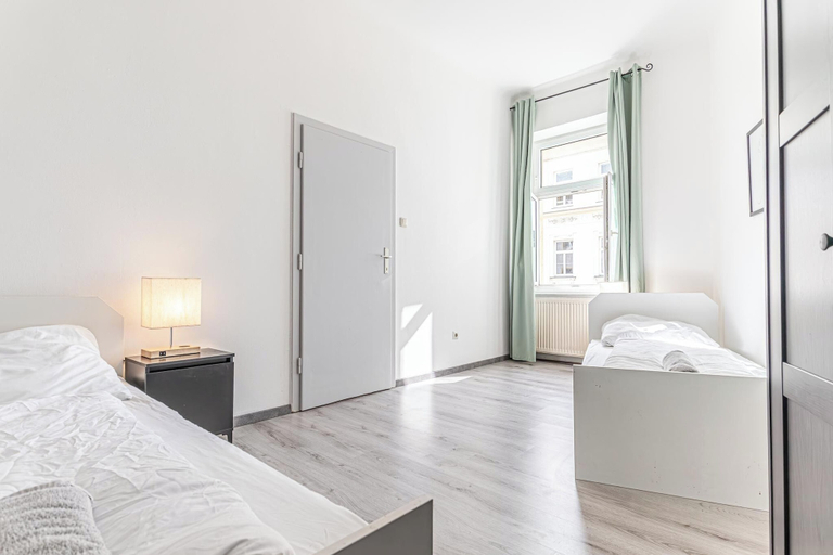 Room 4, Cozy 2BR Apartment Near Prater Danube, Wien