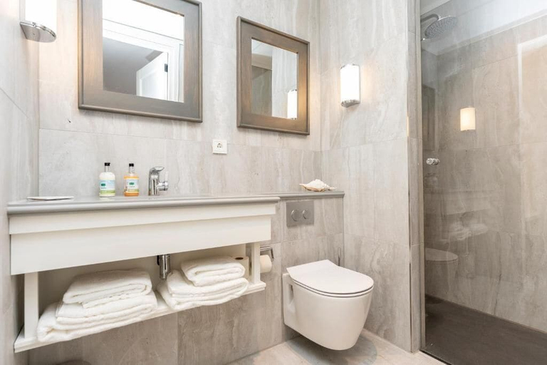 Bathroom 3, Hampton Home B&B Suites, Texel