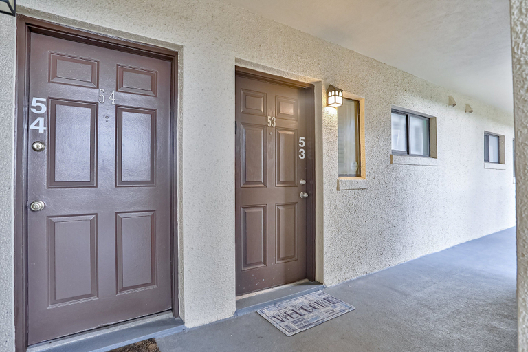 Others 2, Modern Oceanfront Condo With two Pools & Private Washer/dryer, Saint Johns