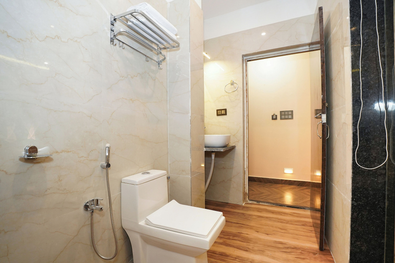 Bathroom 5, See Pearl, Purba Medinipur