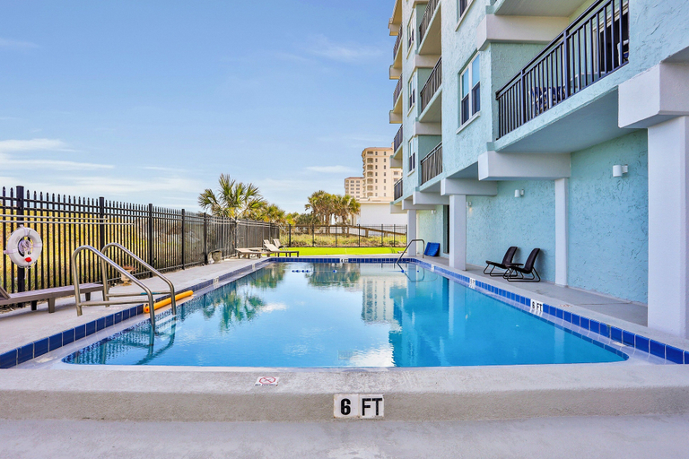 Pool 4, Oceanfront Condo With Pool, Amazing View, Balcony & Beach Access, Duval