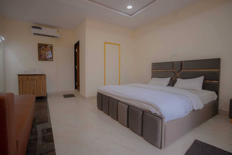 Room 5, Vedaanvi & palace & Resort, Raisen