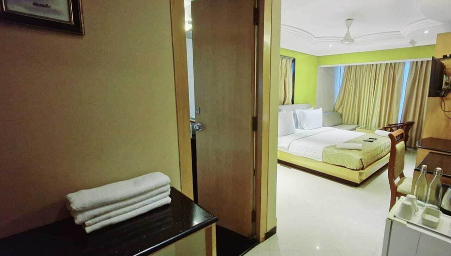 Bedroom 2, Summer Plaza Resort, Satara