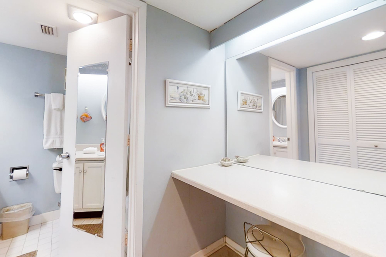 Bathroom 4, Oceanfront Condo With Spacious Balcony, Great Views, AC & Outdoor Pooloc, Nassau