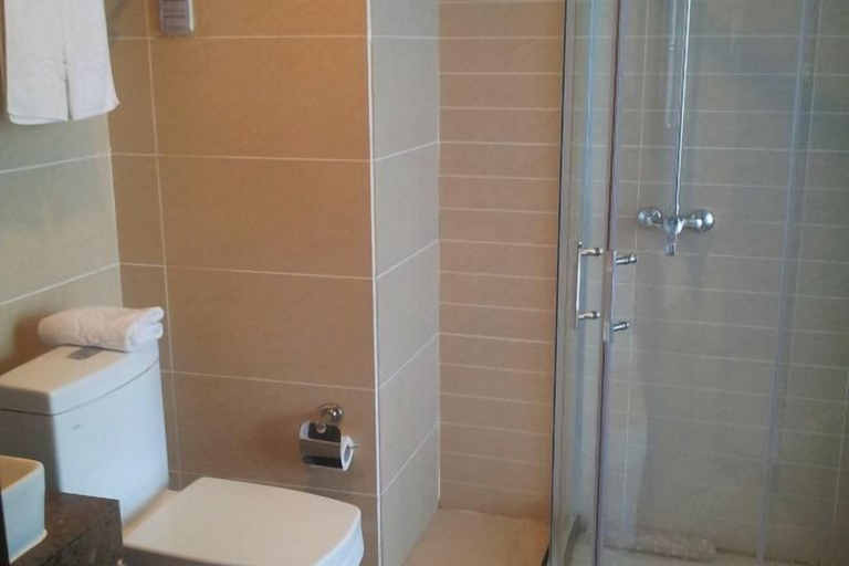 Bathroom 4, Royal Hotel, Xing'an