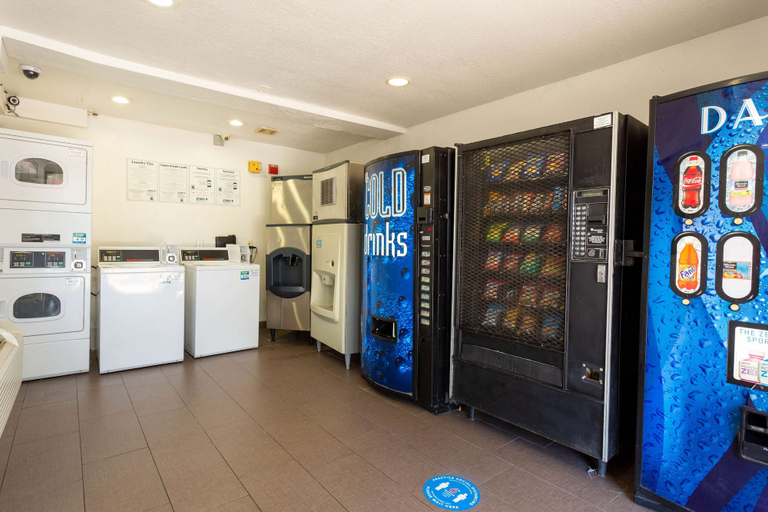 Food & Drinks, Motel 6 Camp Springs, DC - South Camp Springs, Prince George's