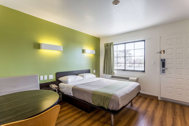 Bedroom 3, Motel 6 El Paso, TX - East, El Paso
