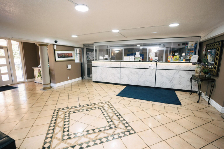 Public Area 4, Guest Inn & Suites, Gwinnett