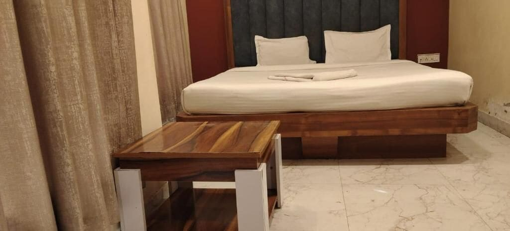 Room 2, Shan Aqua Tulip, Kolkata