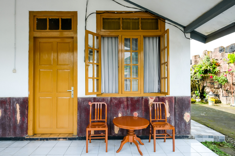 Exterior & Views 2, RedDoorz @ Bluerose Homestay Tambi Dieng, Wonosobo