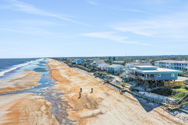Beach 5, Gorgeous Beachfront Home With Inviting Deck & Patio, Hammock, Amazing Views, Saint Johns