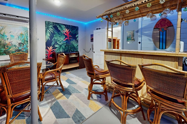 Interior 2, Spacious Dog-friendly House Near Beaches, Historic Downtown W/beach Access, Saint Johns