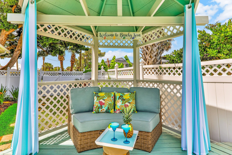 Terrace/patio 4, Beach House & Backyard Oasis With Private Pool - Short Walk to Beach, Duval