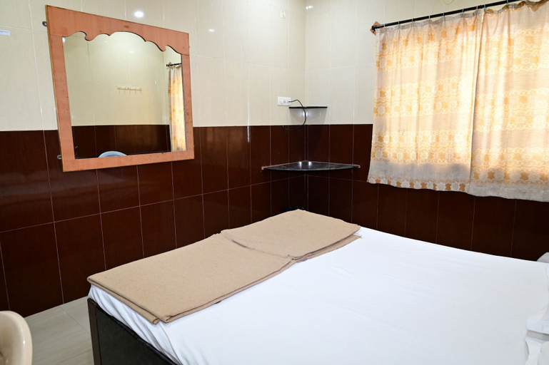 Room 2, Sreeniketanam Lodge, Raichur