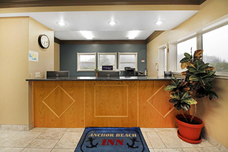 Public Area 3, Anchor Beach Inn, Del Norte