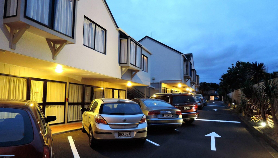 Public Area 4, Anzac Court Motel, Waitakere