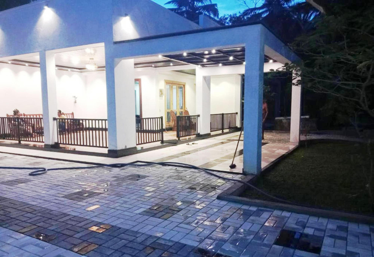 Property grounds, Danu Luxe, Dambulla