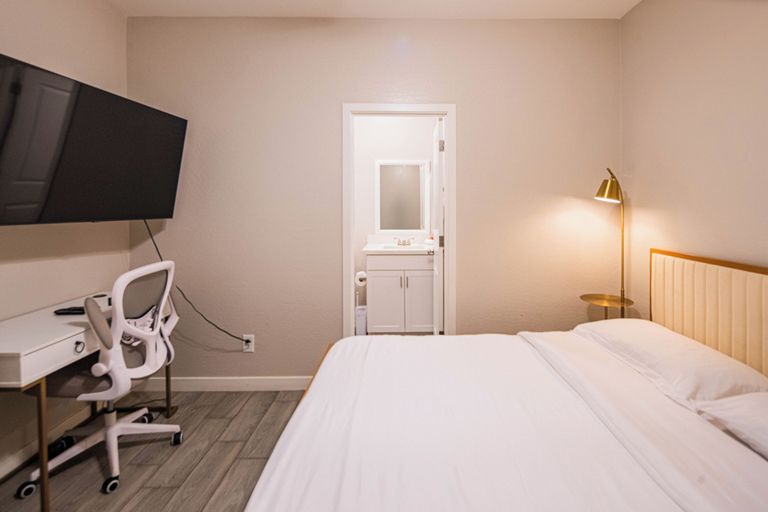 Room 2, The One 213, Maricopa