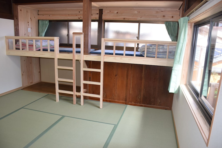 Bedroom 2, Hanareya, Tsushima