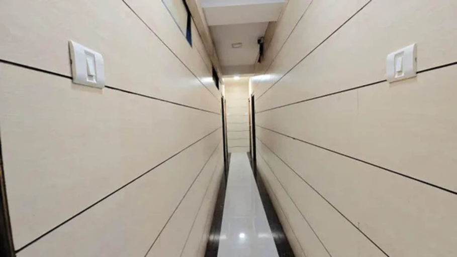 Lobby 2, Fabhotel Kamal, Mumbai Suburban