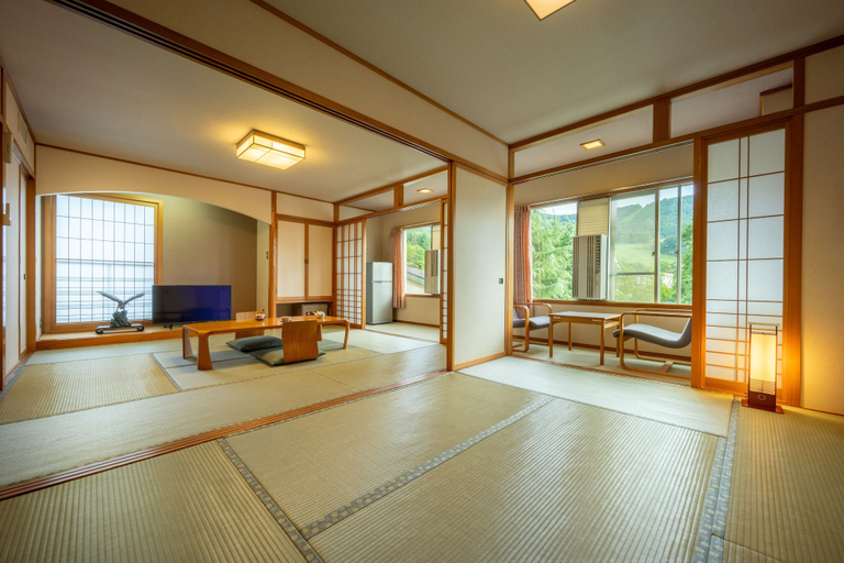 Room 4, KKR Zao Hakuginso, Yamagata