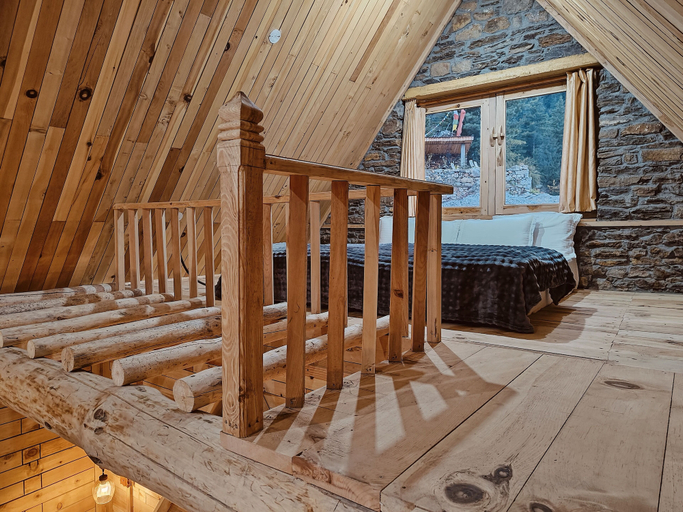 Room 5, Shepherd's Lore Camps & Resort, Kinnaur