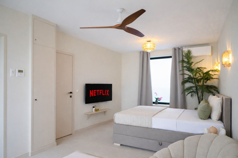 Bedroom 5, Kyoto Suites - Sleep inn Antwerp, Antwerpen