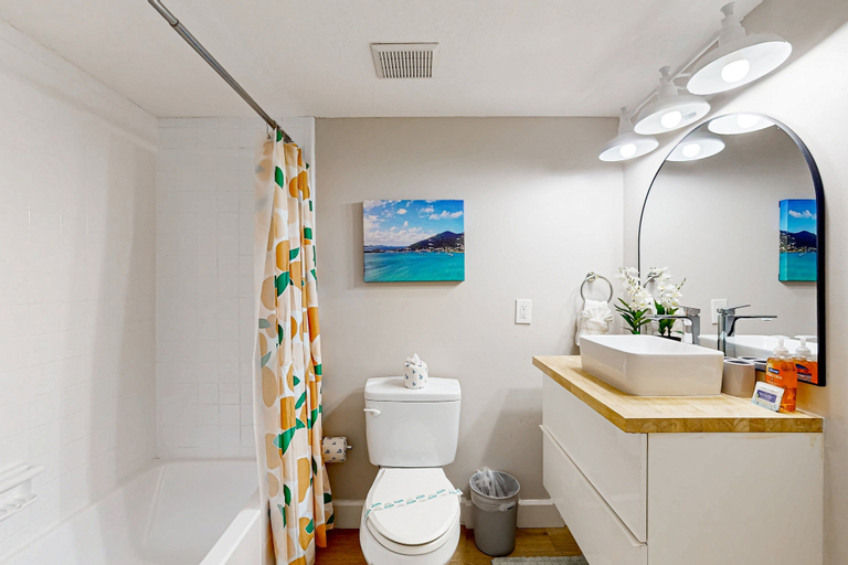 Bathroom, Cozy Condo With Shared Pool, Close to Historic Downtown st Augustine, Saint Johns