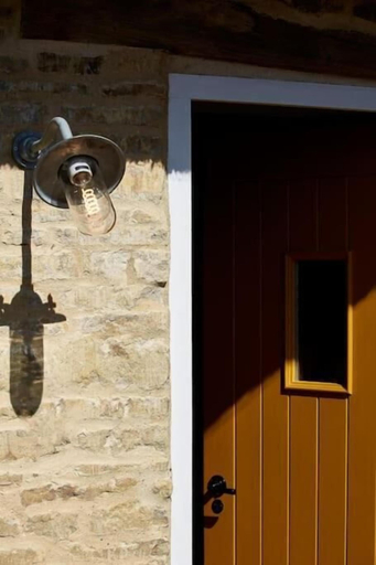 Exterior detail 3, The Sun Inn, Bedfordshire