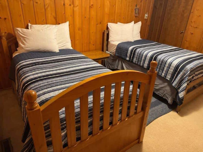 Bedroom 2, Decompression Zone: Direct Access TO Snowmobile Trails, Vilas