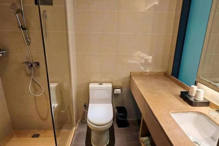 Bathroom 4, Jiada Hotel (Zhuhai Lovers Road Seaside Swimming Pool), Zhuhai