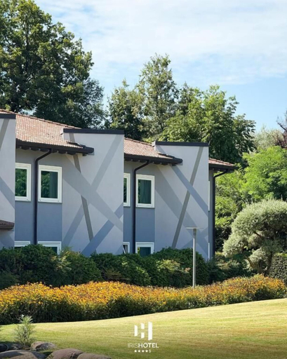 Exterior & Views 2, Hotel Iris Franciacorta, Brescia