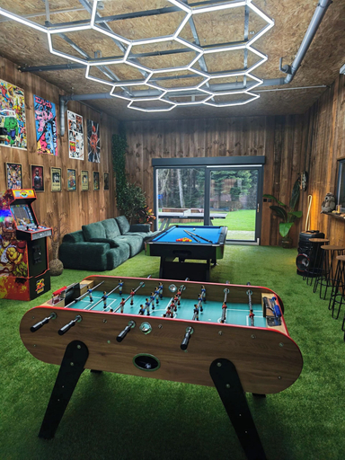 Game room, L'écrin de la forêt, Vosges