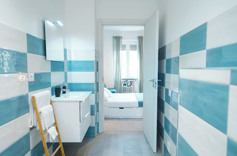 Bathroom 4, Salotto Tiburtino rooms, Roma