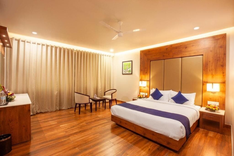 Room 4, Hotel Gentleman Plaza, Alappuzha