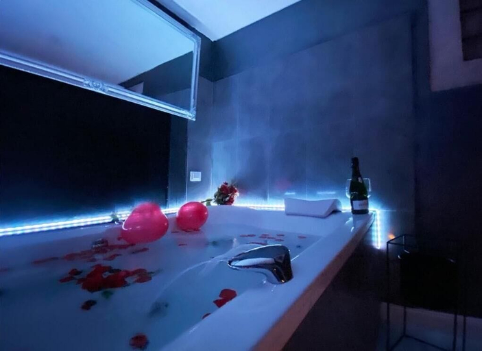 Bathroom 4, Casa Degli Orti, Trento