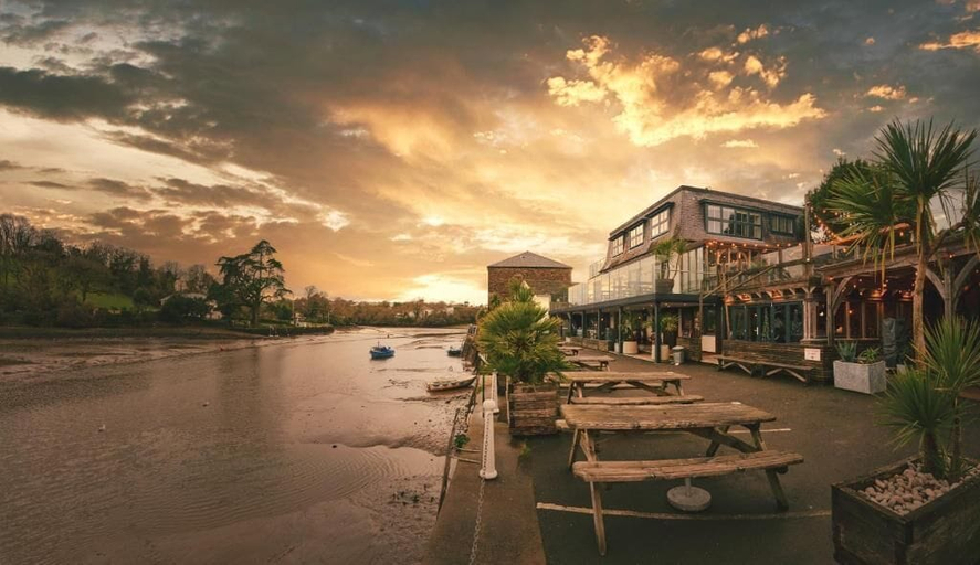 Exterior & Views, The Crabshell, Devon
