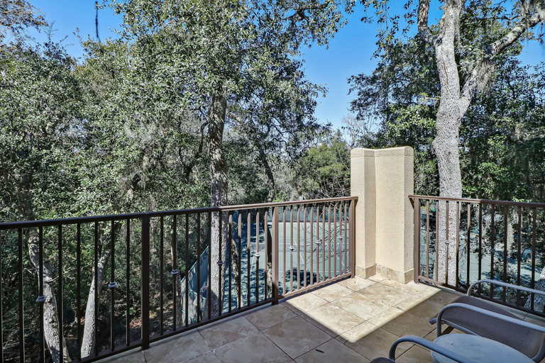 View from room 5, Home Near Beach With Free Wifi, Shared Pool, Central AC, Private W/D, Nassau