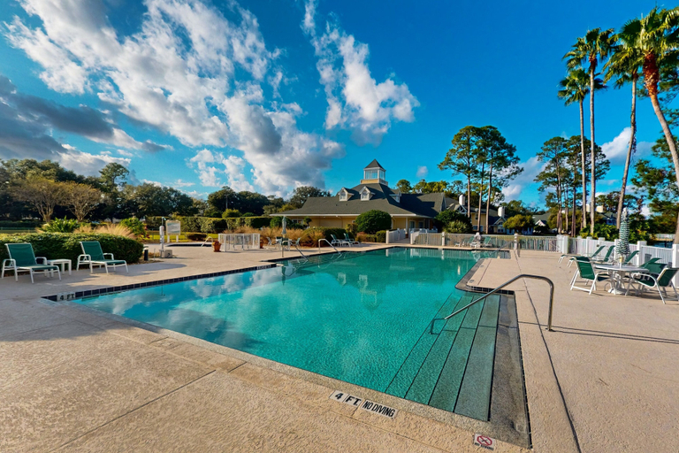Pool 4, Spacious Condo With Pool, hot tub and Private Washer/dryer, Saint Johns