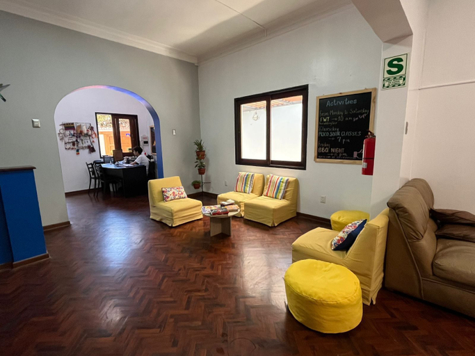 Living area 3, Haku Hostel Lima, Lima