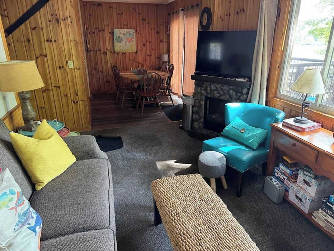Others 5, Minocqua Shores Condo #7, Oneida