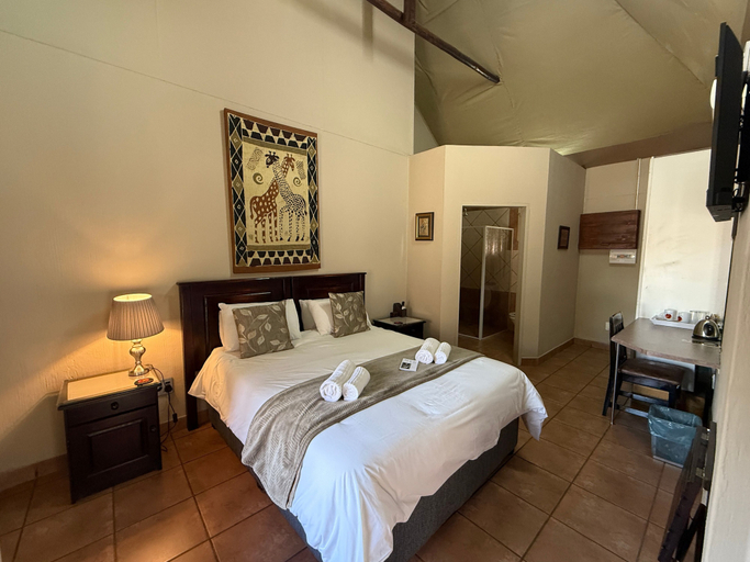 Room 4, The Orion Guest House, Nkangala