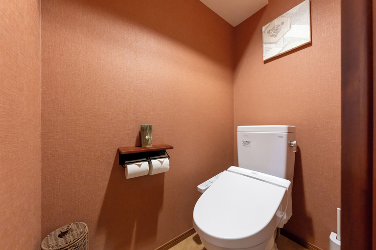 Bathroom 5, Hotaru Tatami flooring, Edogawa