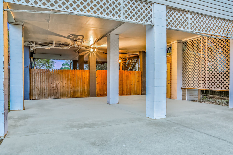 Exterior detail 2, Home With Enclosed Yard, Fire Pit, Wifi, W/d, & AC - Great Location, Saint Johns
