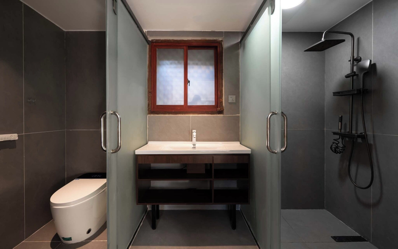 Bathroom 4, Lijiang Lazy Tribe Snow Mountain View Inn, Lijiang