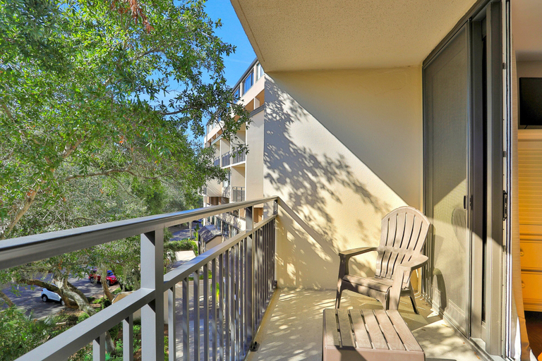 View from room 2, Elegant Ocean-view Townhome With Beach Access & Pool - Perfect Location, Nassau